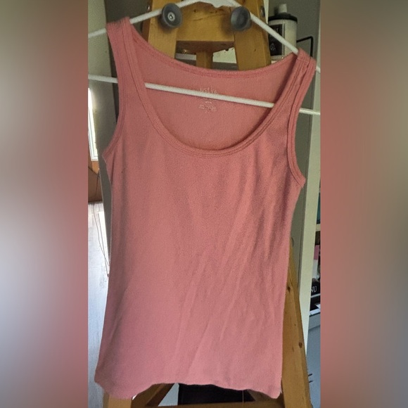 🎆Bundle 5 items for $20 🎆 Just Be Coral Tank Top - Picture 1 of 2